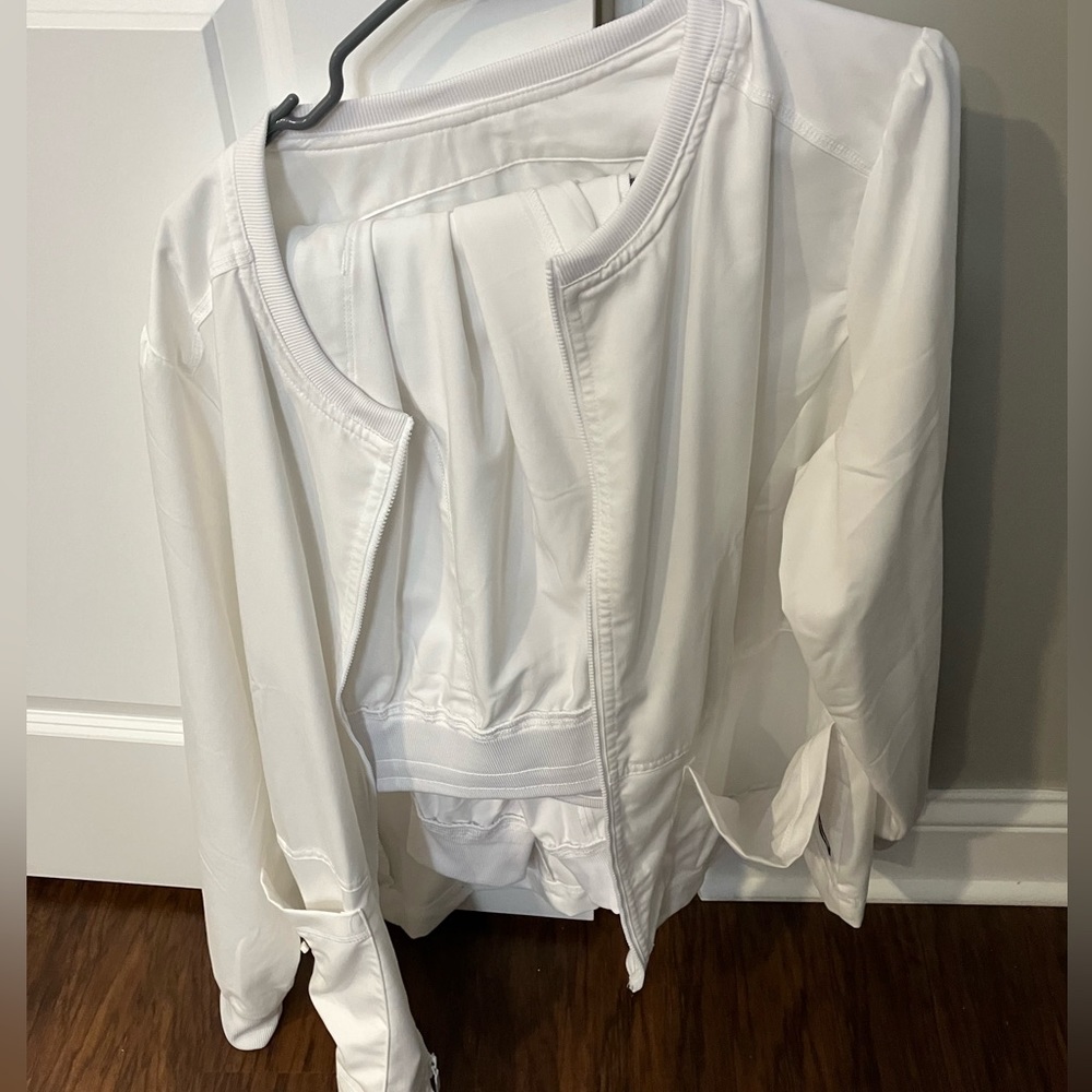 Grey’s Anatomy Spandex Stretch White Joggers and Jacket XL
